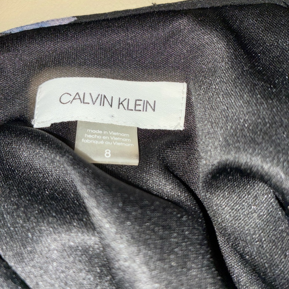 Calvin Klein Black and White Floral Long Sleeve Dress - Picture 5 of 5